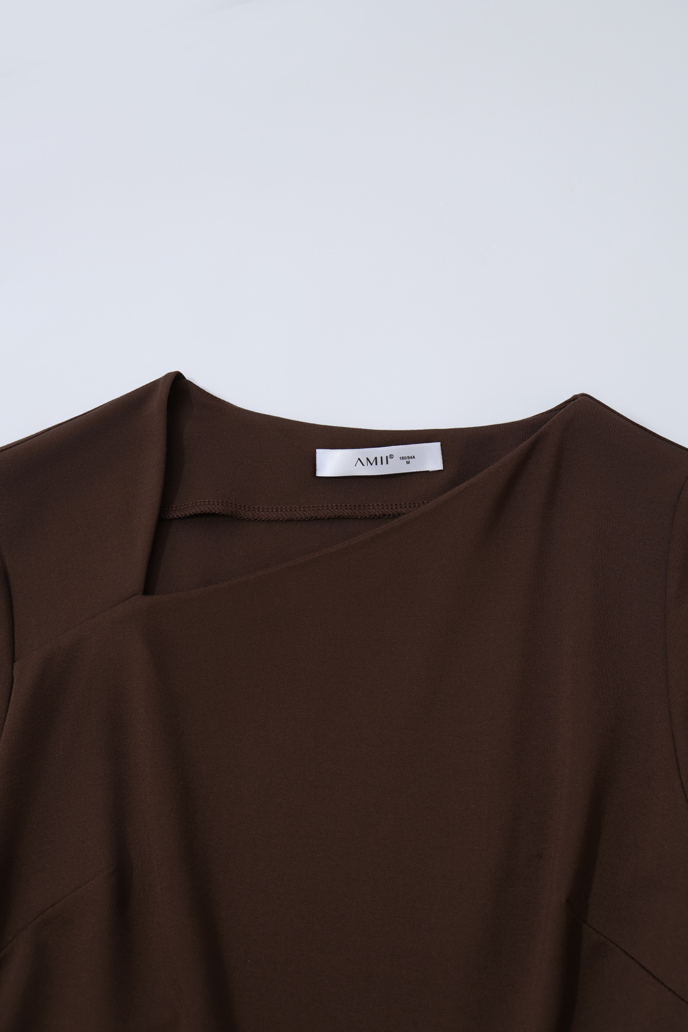 Asymmetric Neck Waist Slim Knit Dress|AMII