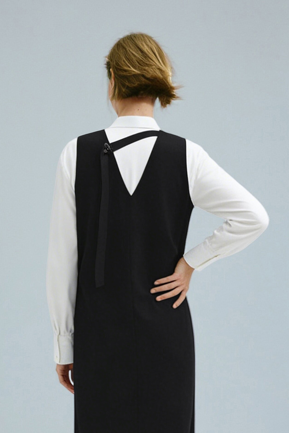 V-neck Ribbon Dress