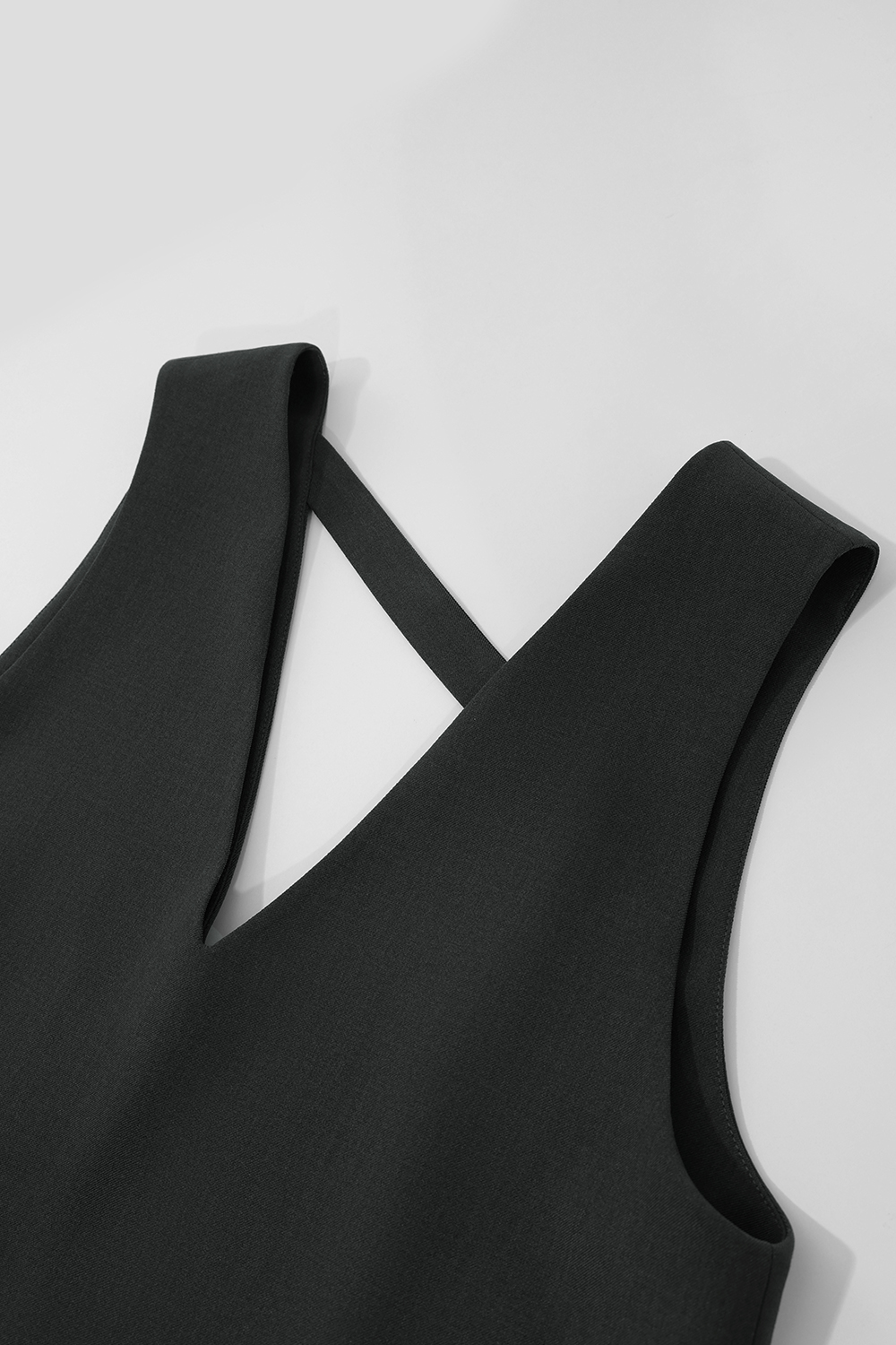 V-neck Ribbon Dress