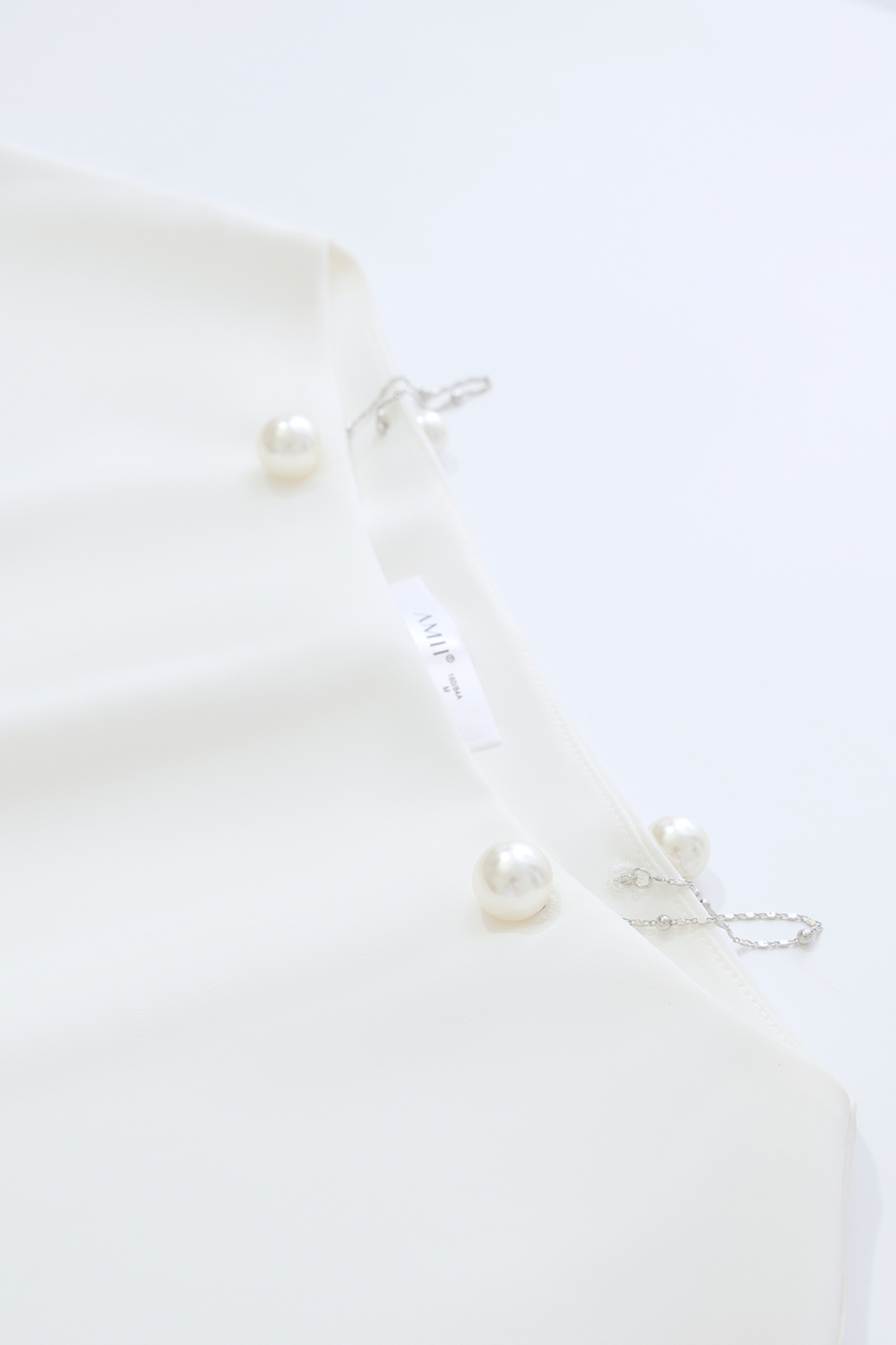 Beaded Chain Chiffon Blouse|AMII