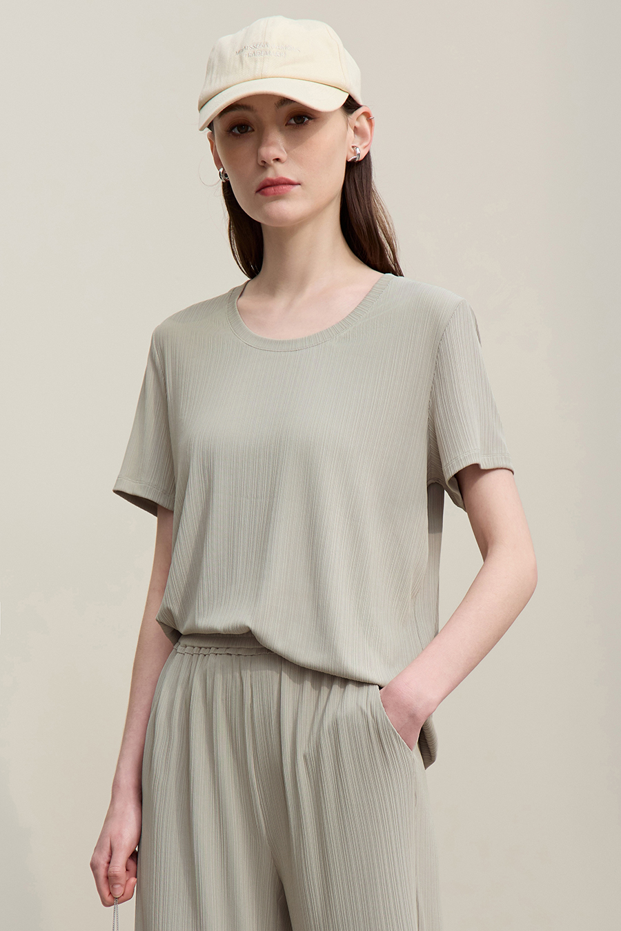 U-neck Ribbed Short-sleeve T-shirt