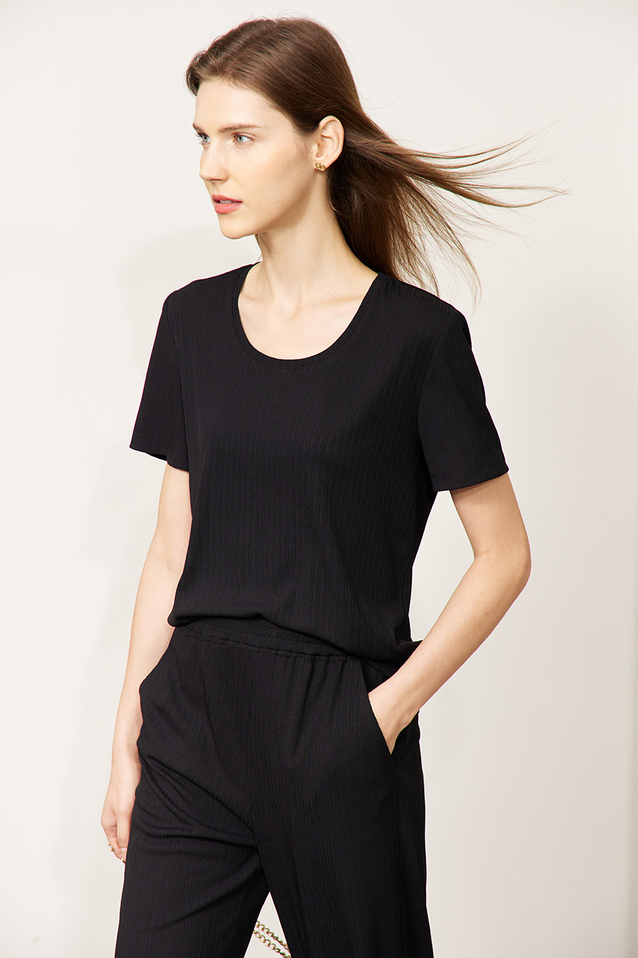 U-neck Ribbed Short-sleeve T-shirt