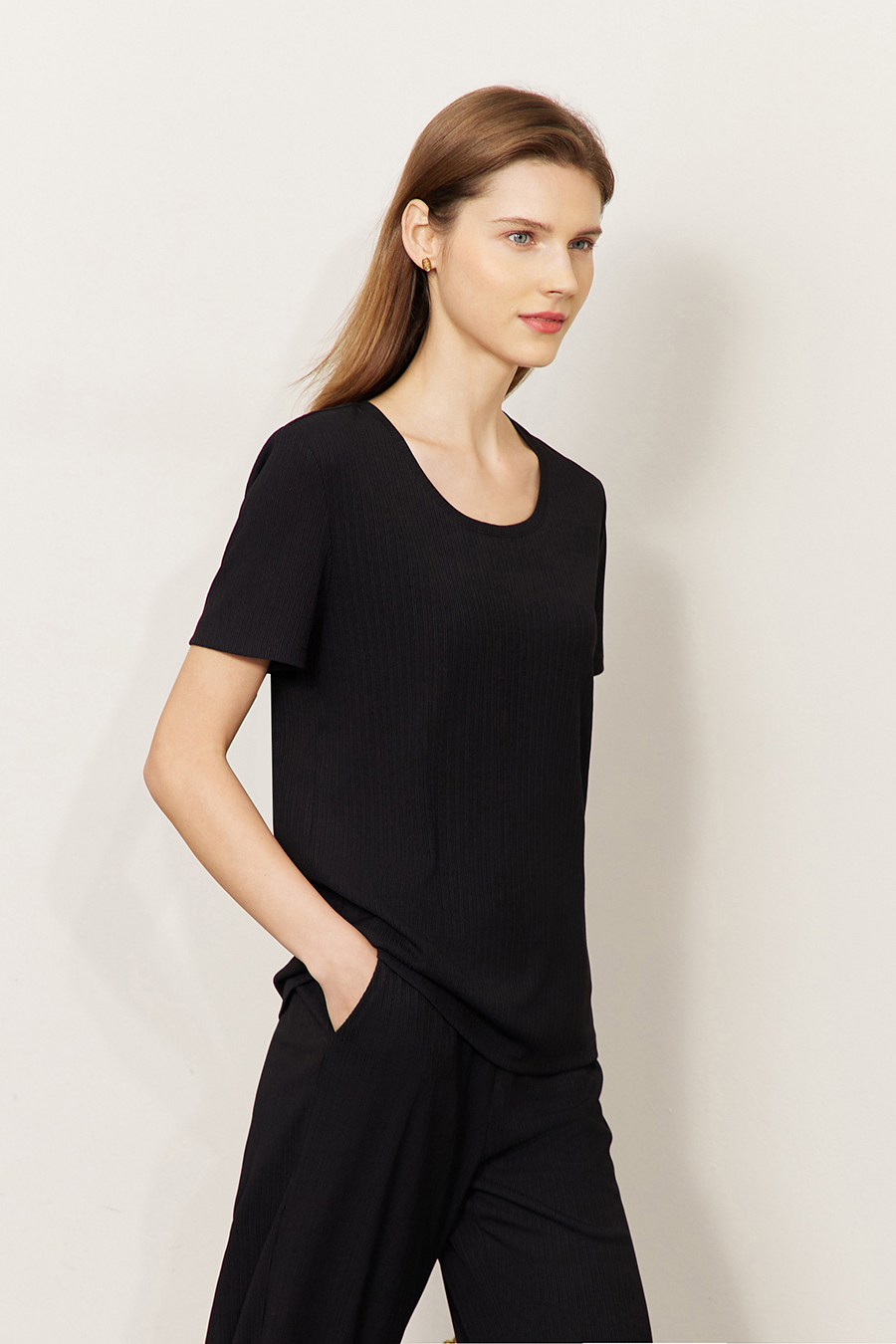 U-neck Ribbed Short-sleeve T-shirt