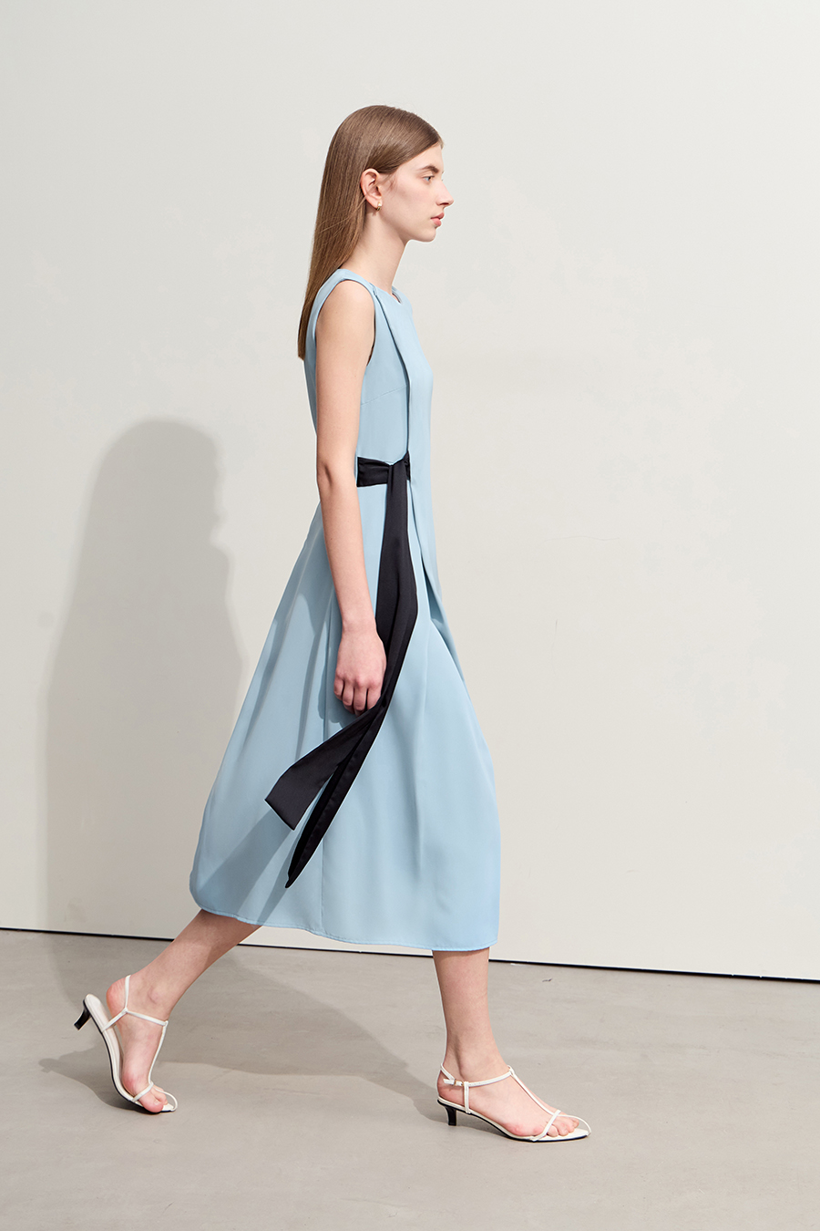 Contrast Tie Dress
