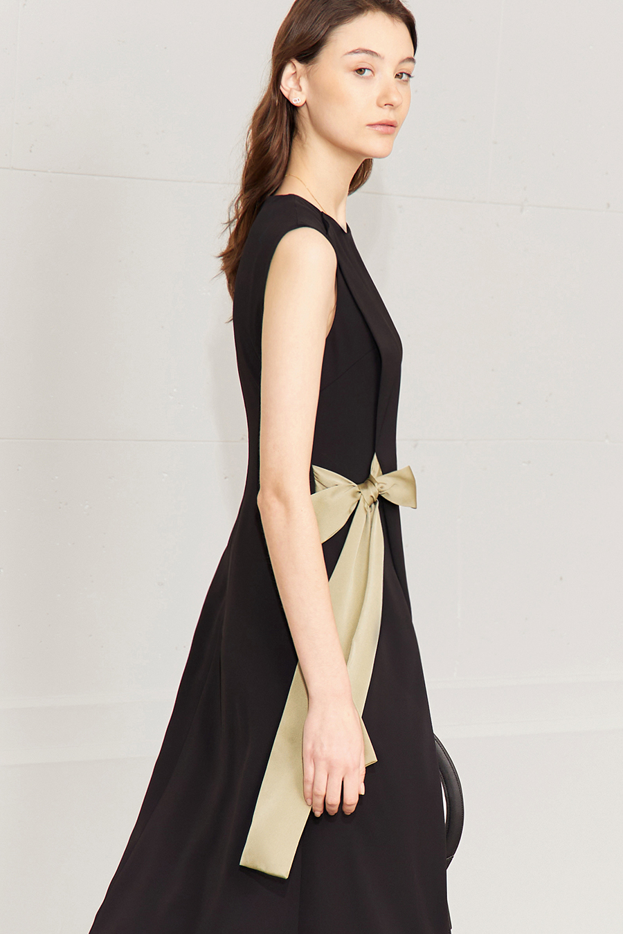 Contrast Tie Dress