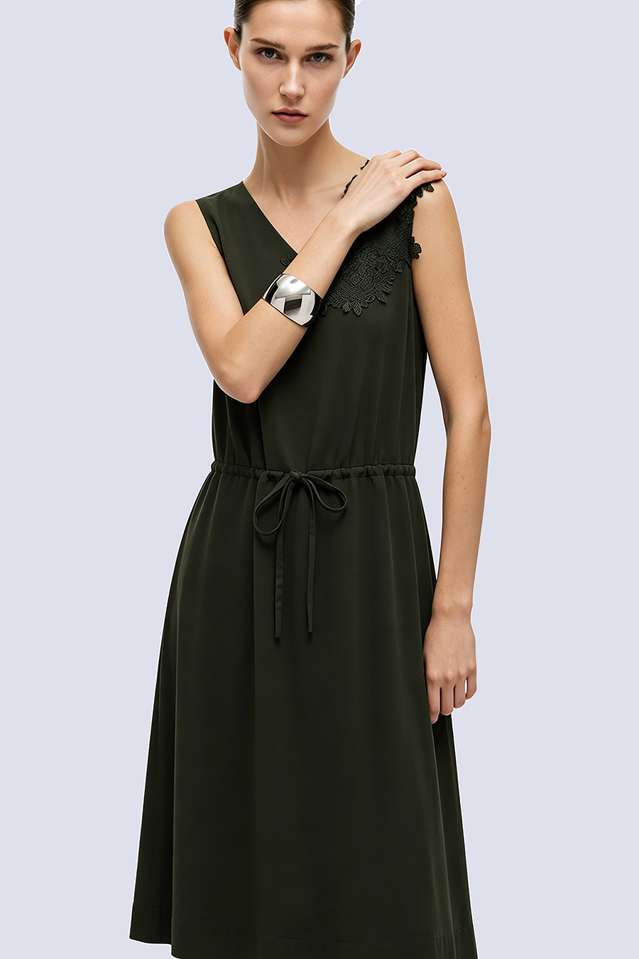 Lace Spliced V-neck Dress|AMII