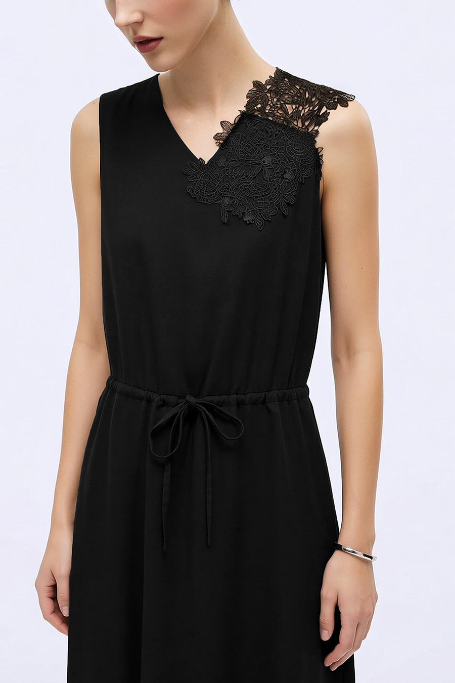 Lace Spliced V-neck Dress|AMII
