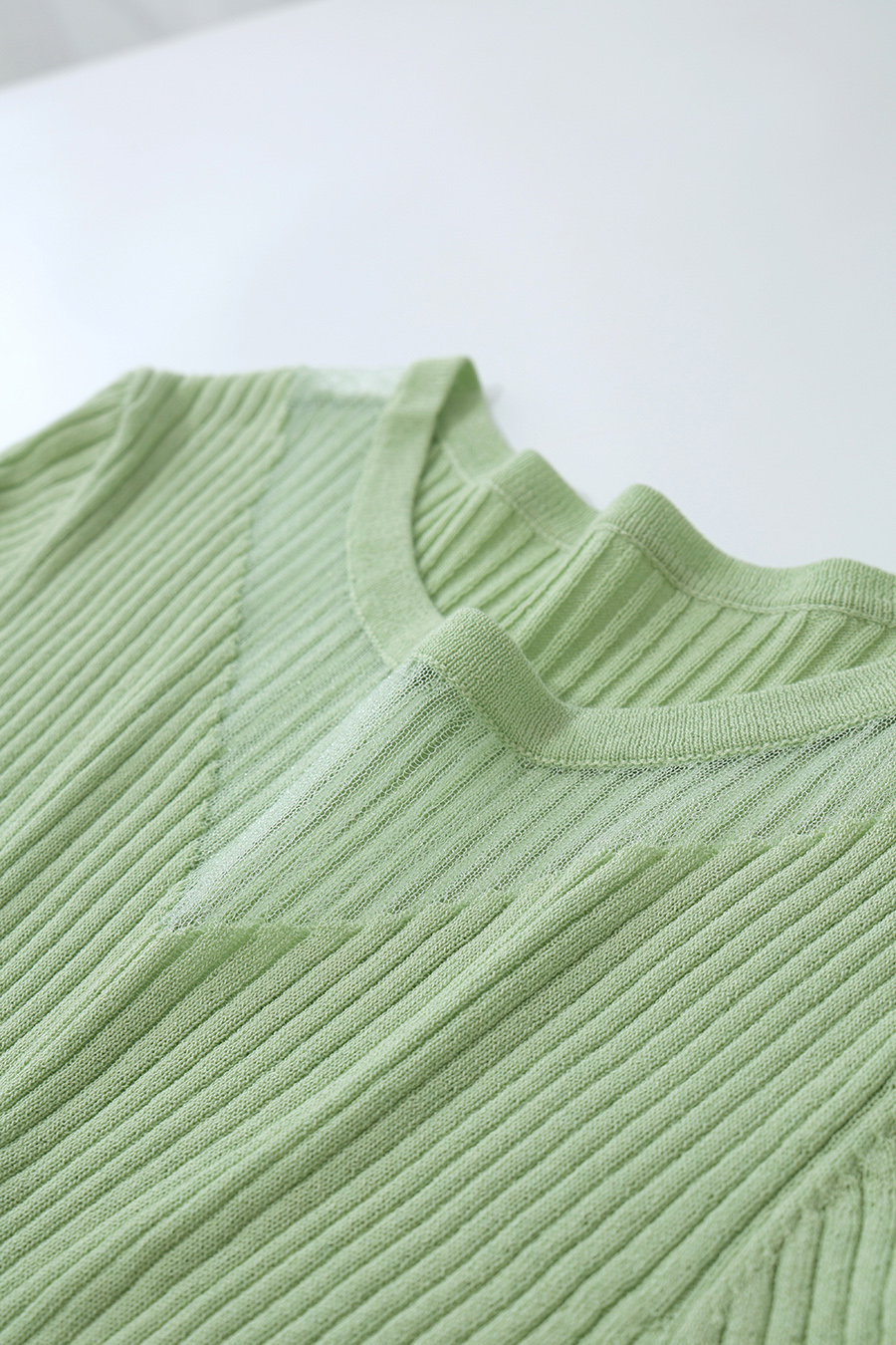 Organza Spliced Knit Sweater|AMII