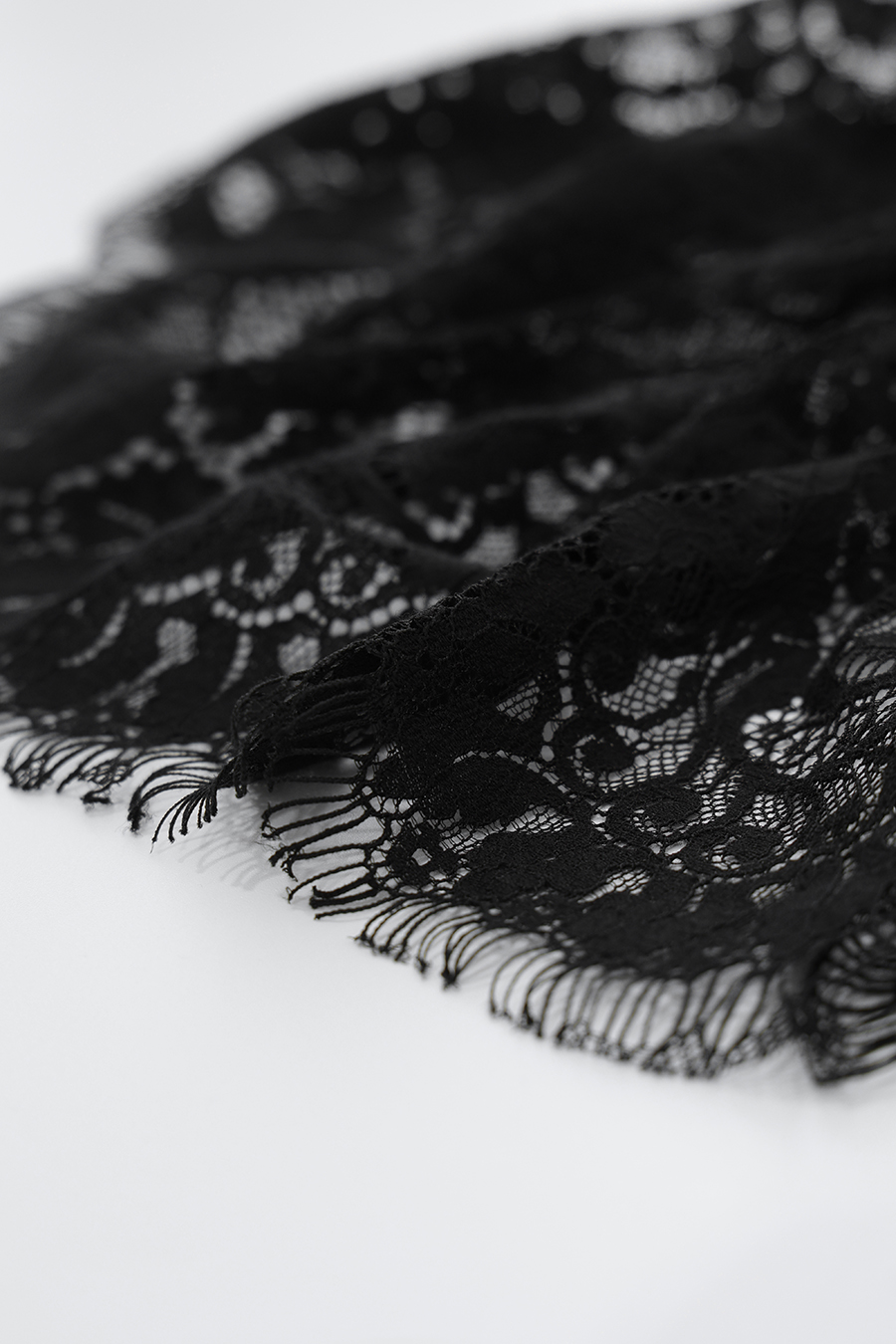 Round Neck Eyelash Lace Shirt | AMII