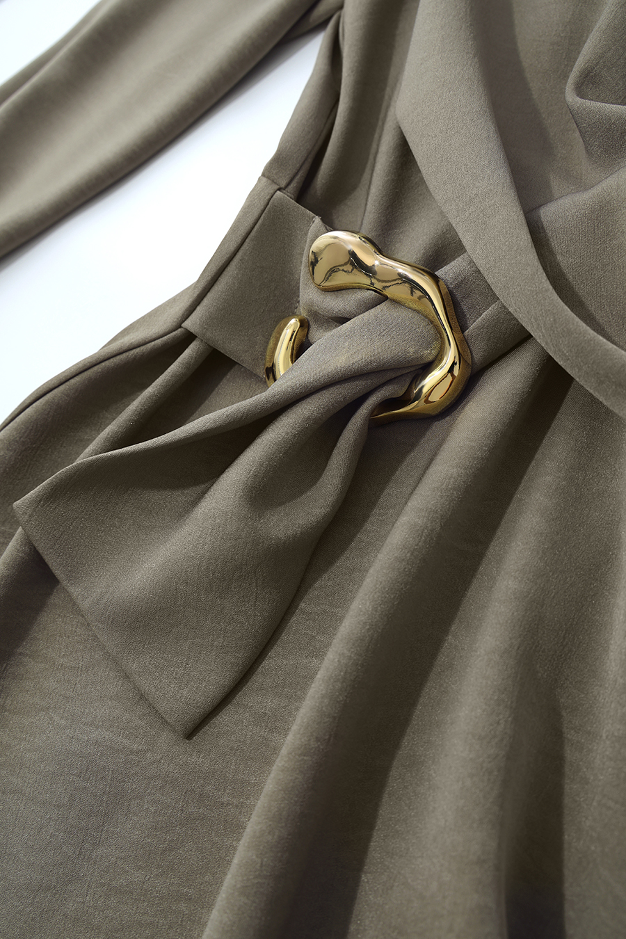 Commuter Satin Dress|AMII
