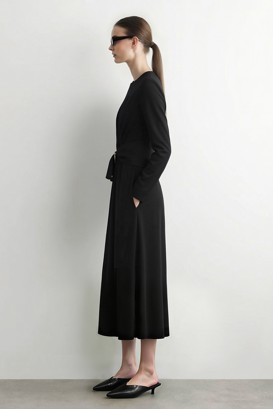 Commuter Satin Dress|AMII