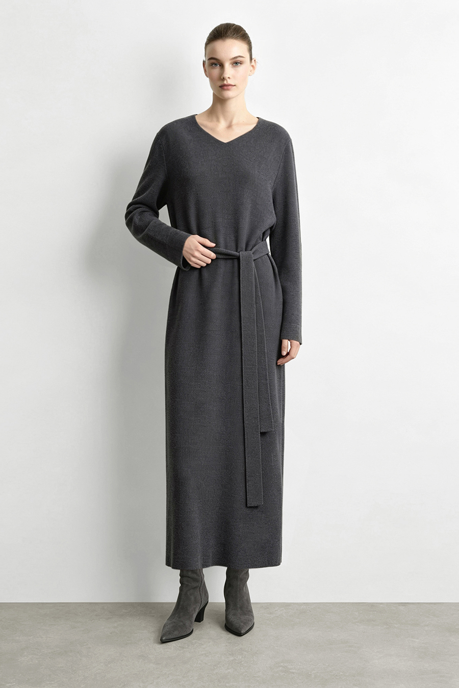 V-Neck Belted Dress|AMII