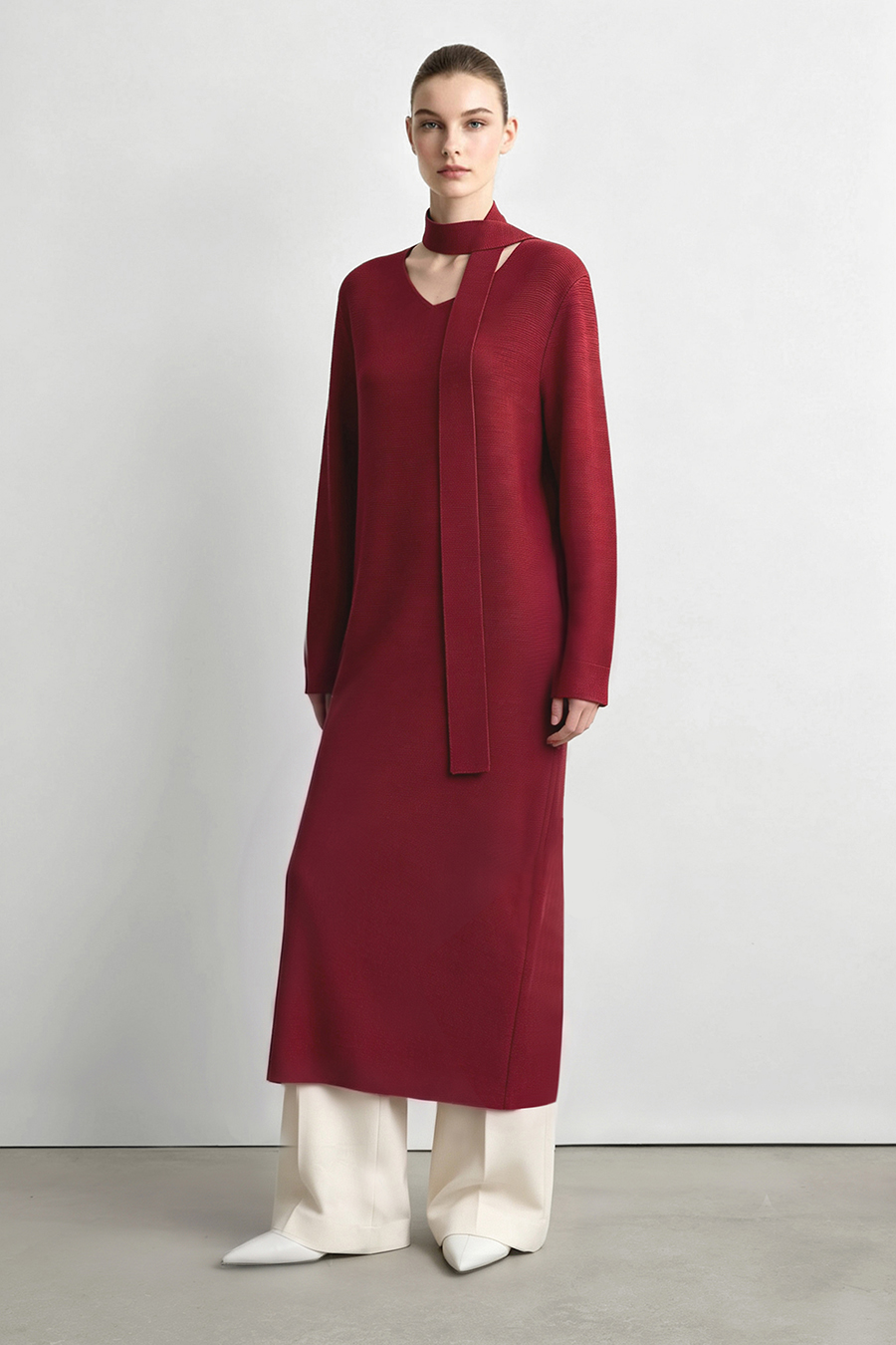 V-Neck Belted Dress|AMII