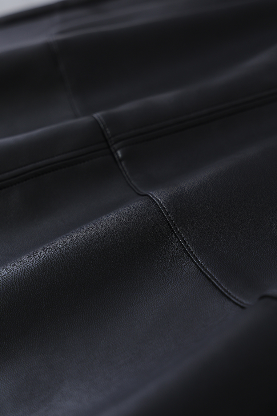 Faux Leather Skirt | AMII