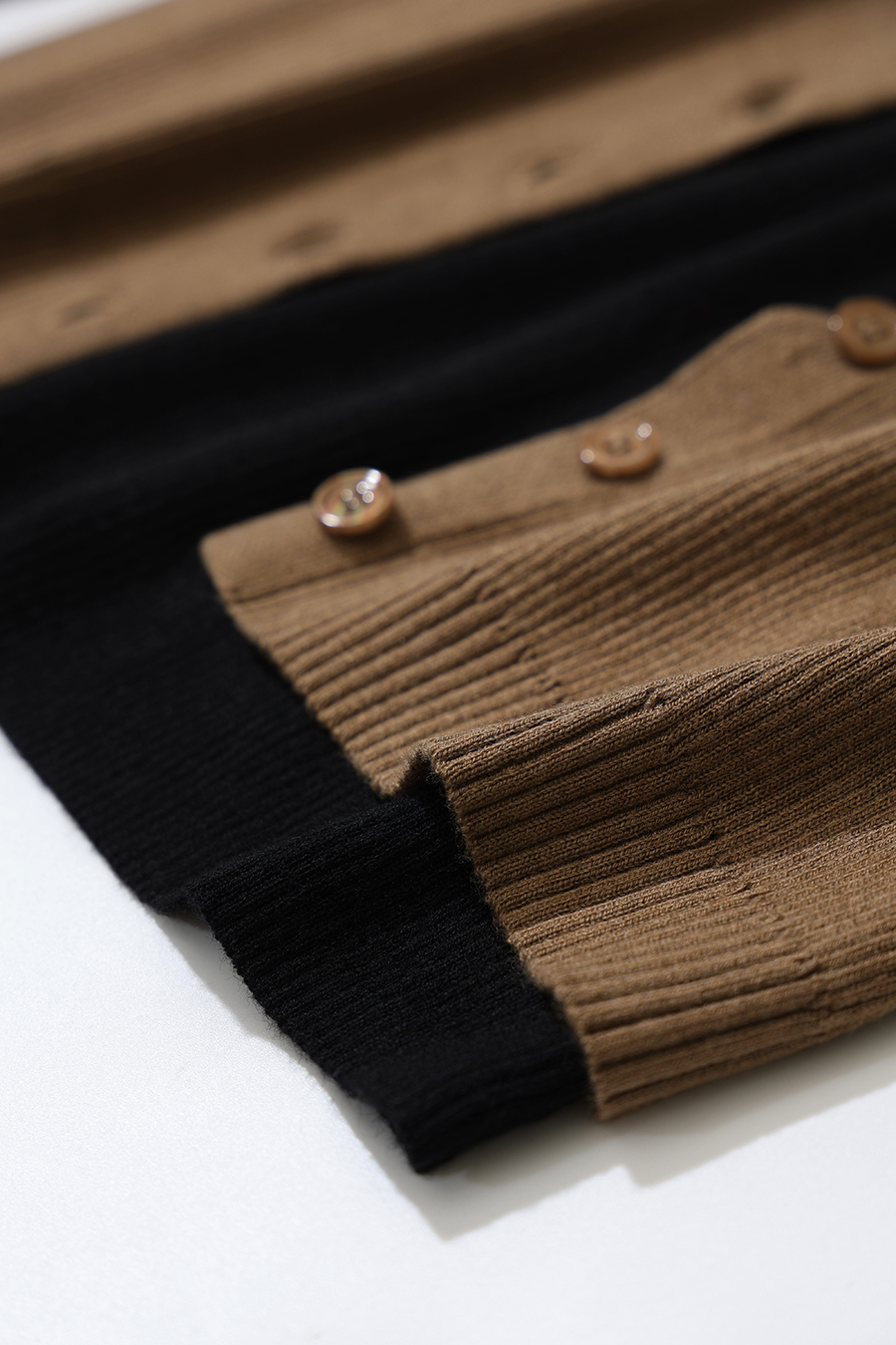 Faux‑Two‑Piece Cardigan|AMII