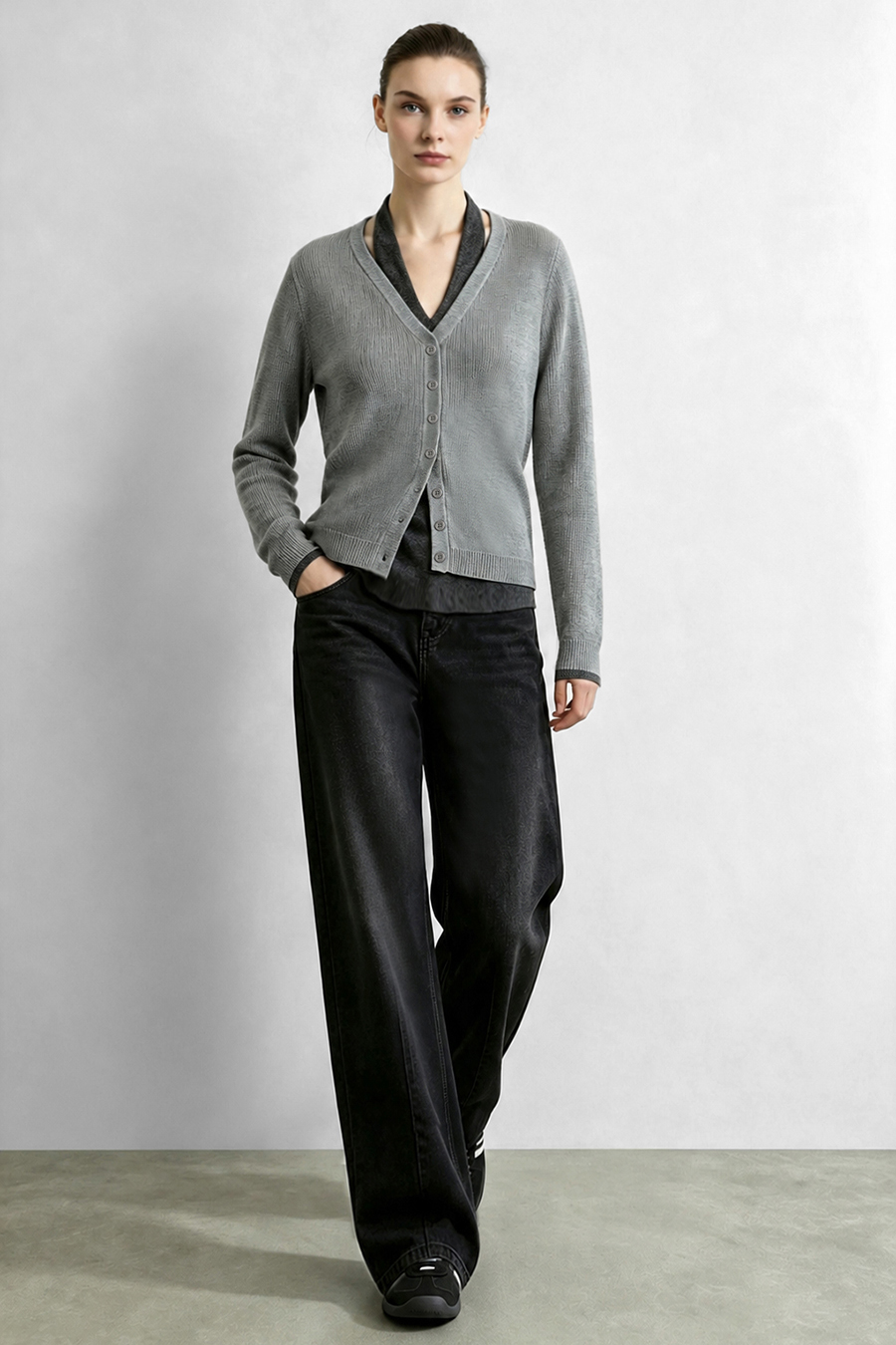 Faux‑Two‑Piece Cardigan|AMII