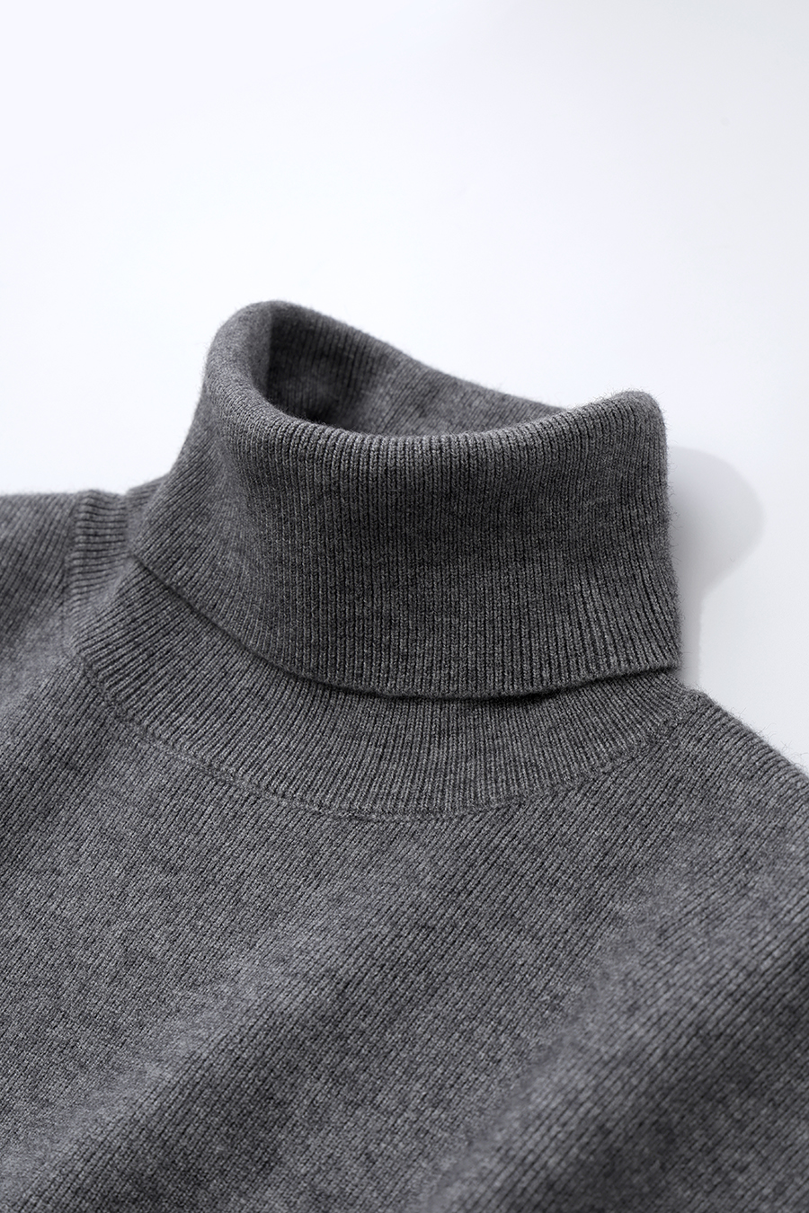 Turtleneck Wide Shoulder Cap Sleeve Knit Vest | AMII