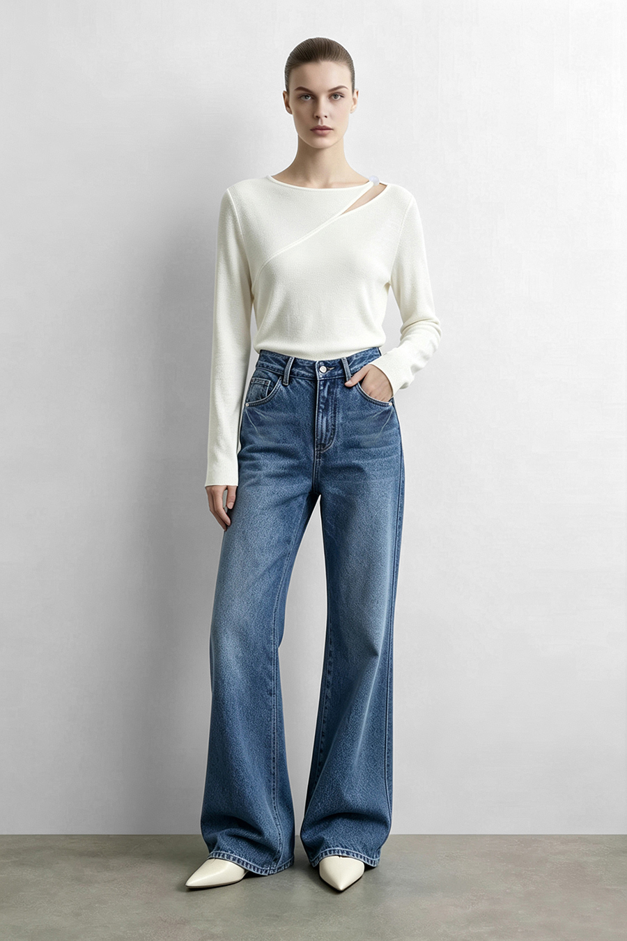 Cotton Flare Jeans | AMII