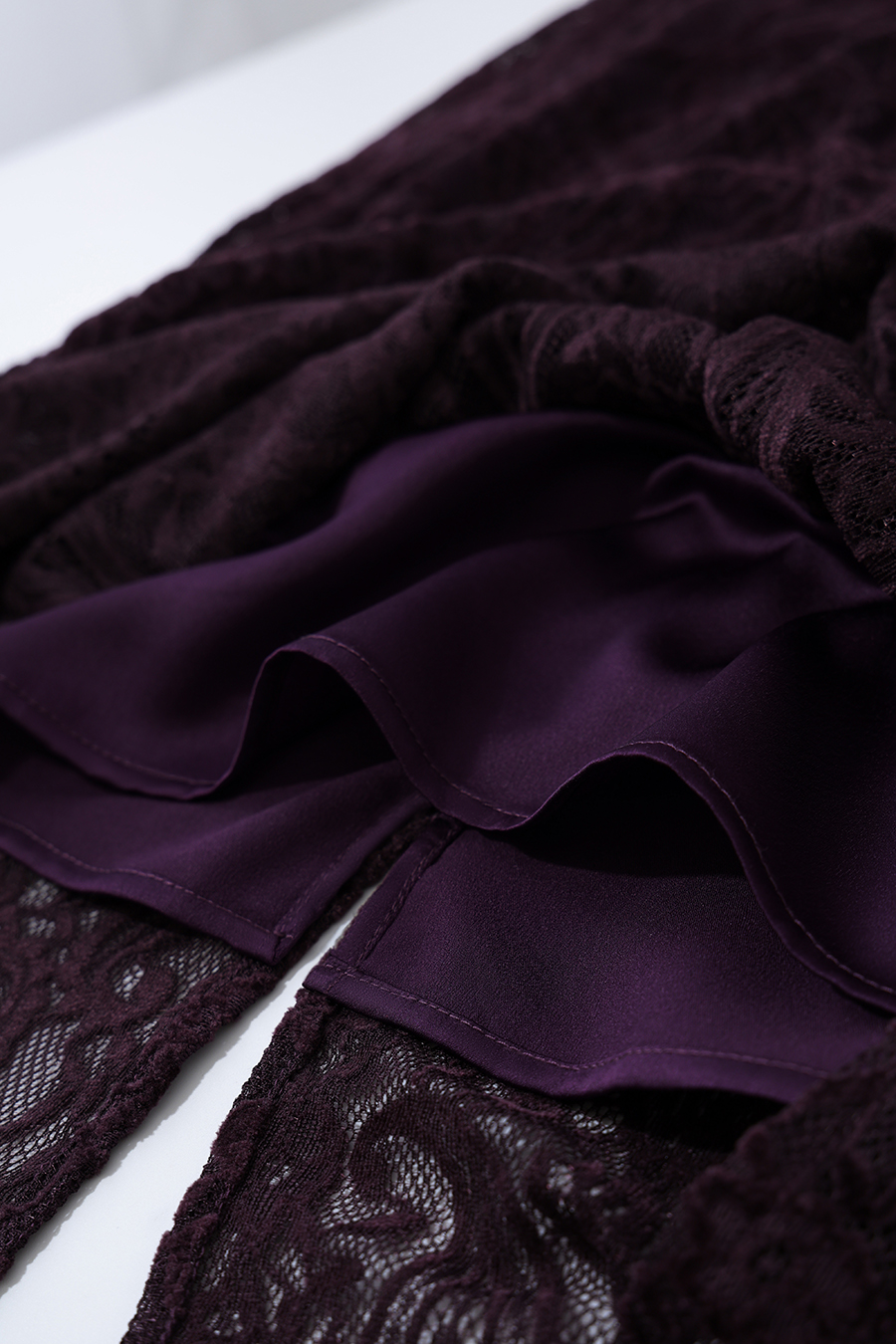 Velvet & Lace Panel Skirt | AMII