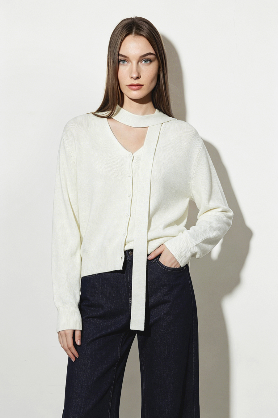 V-Neck Ribbon Knit Cardigan | AMII