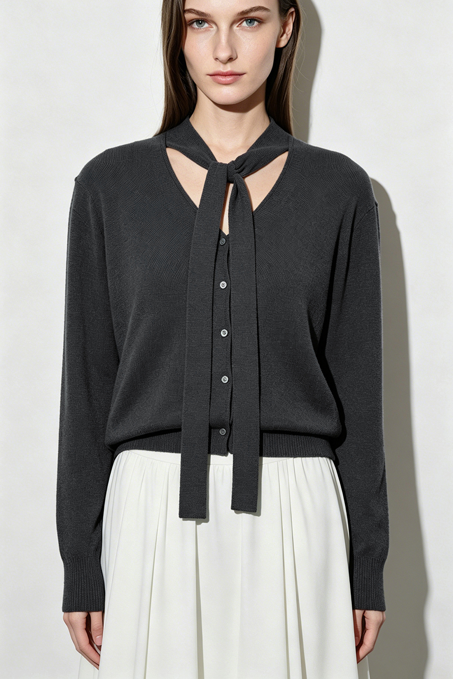 V-Neck Ribbon Knit Cardigan | AMII