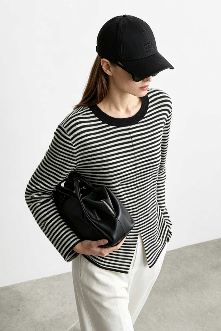 Crew Neck Slit Striped Sweater | AMII