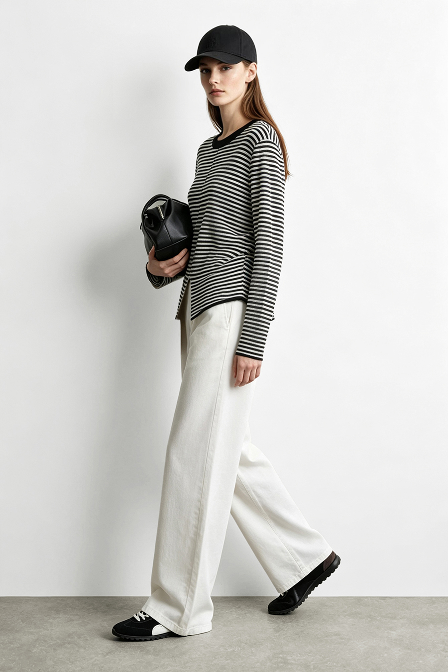 Crew Neck Slit Striped Sweater | AMII