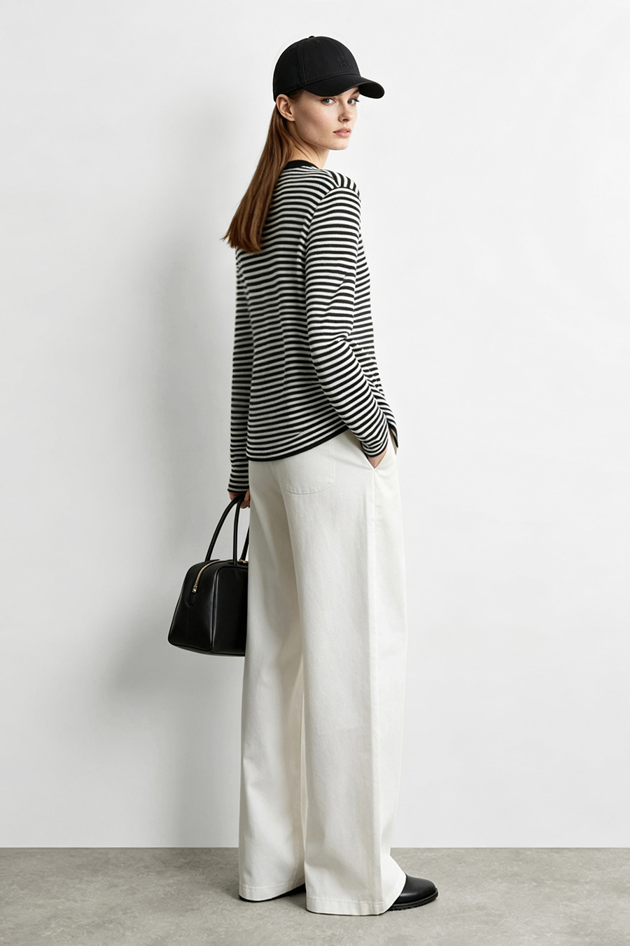 Crew Neck Slit Striped Sweater | AMII