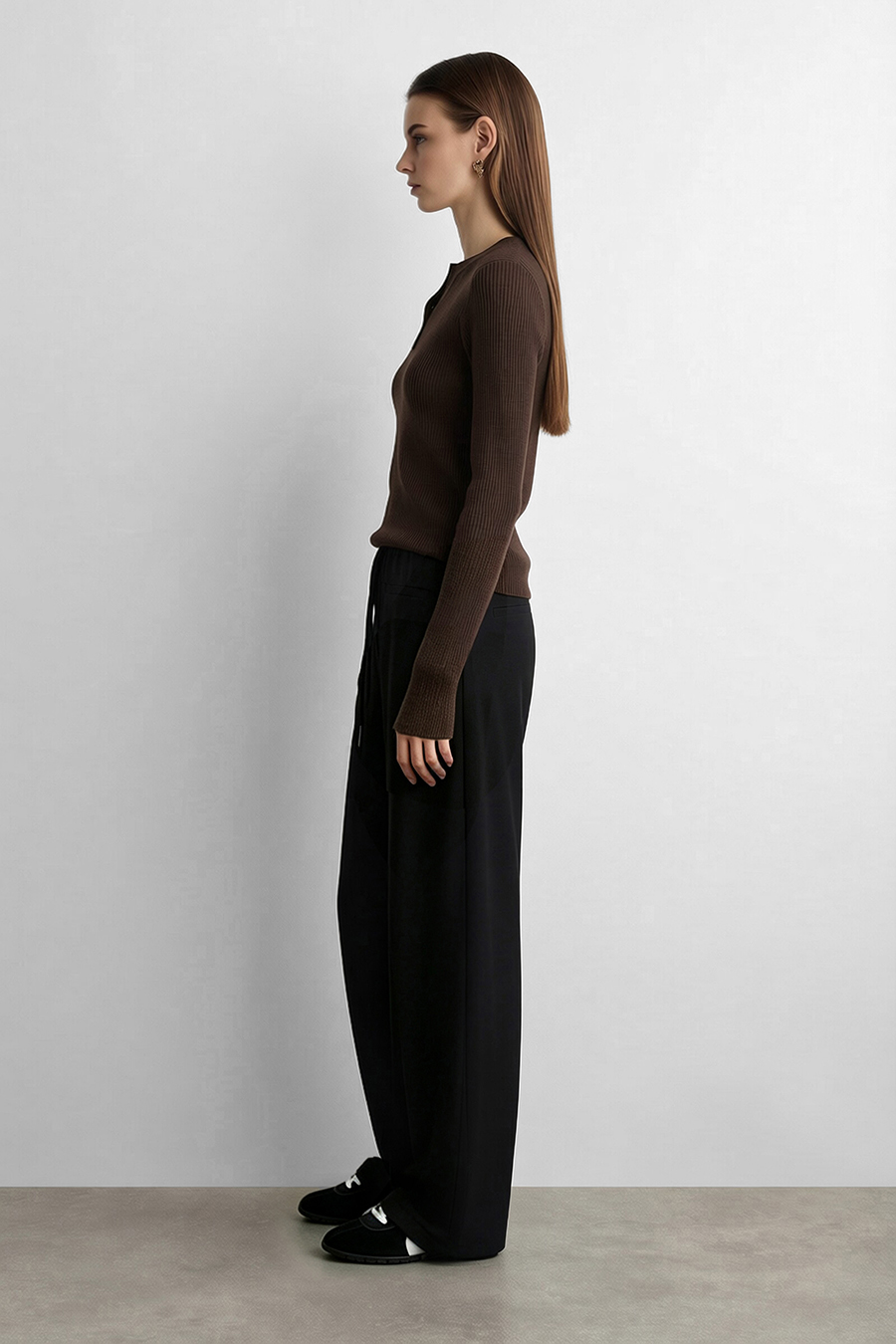 Crew Neck Half Placket Sweater | AMII