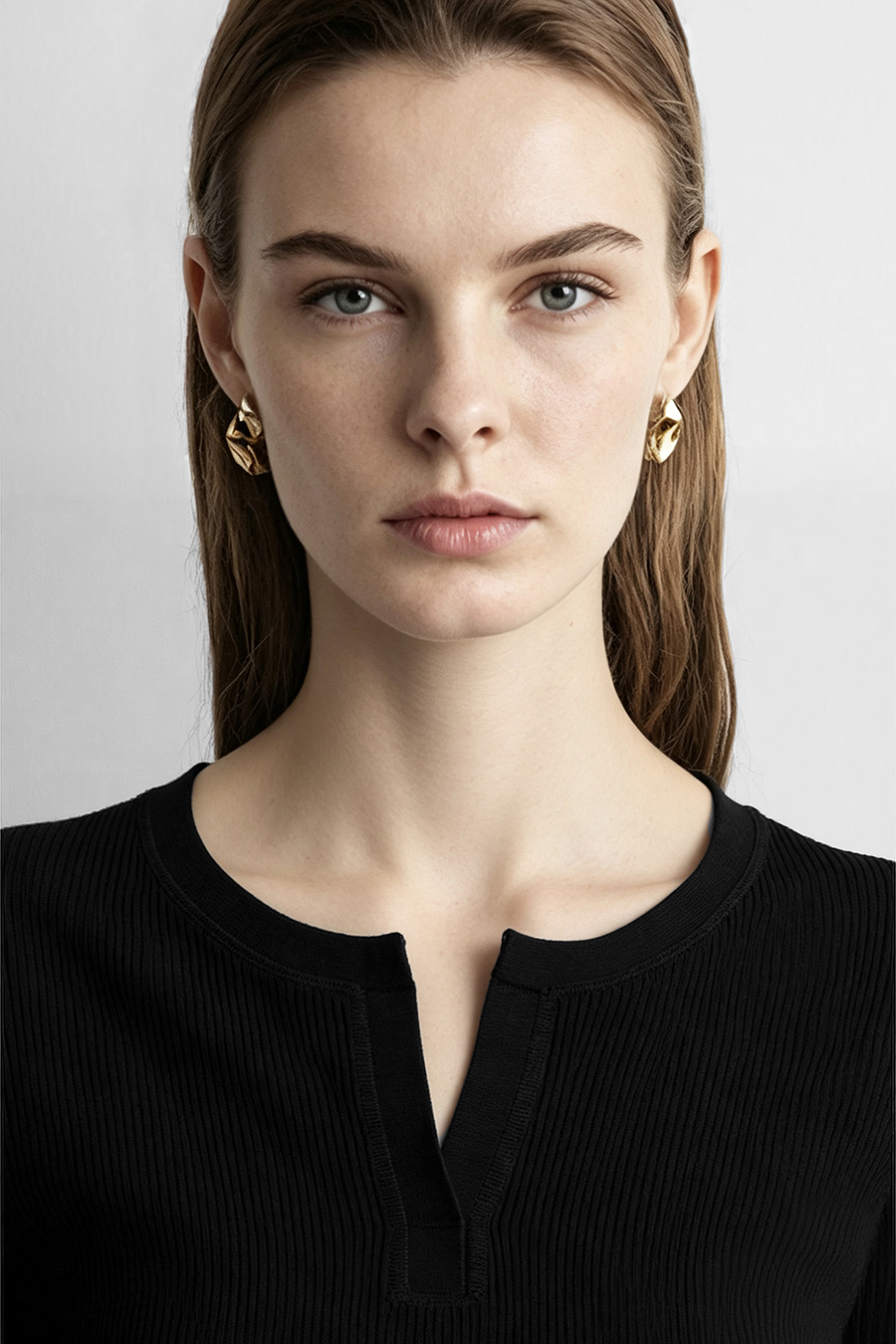 Crew Neck Half Placket Sweater | AMII
