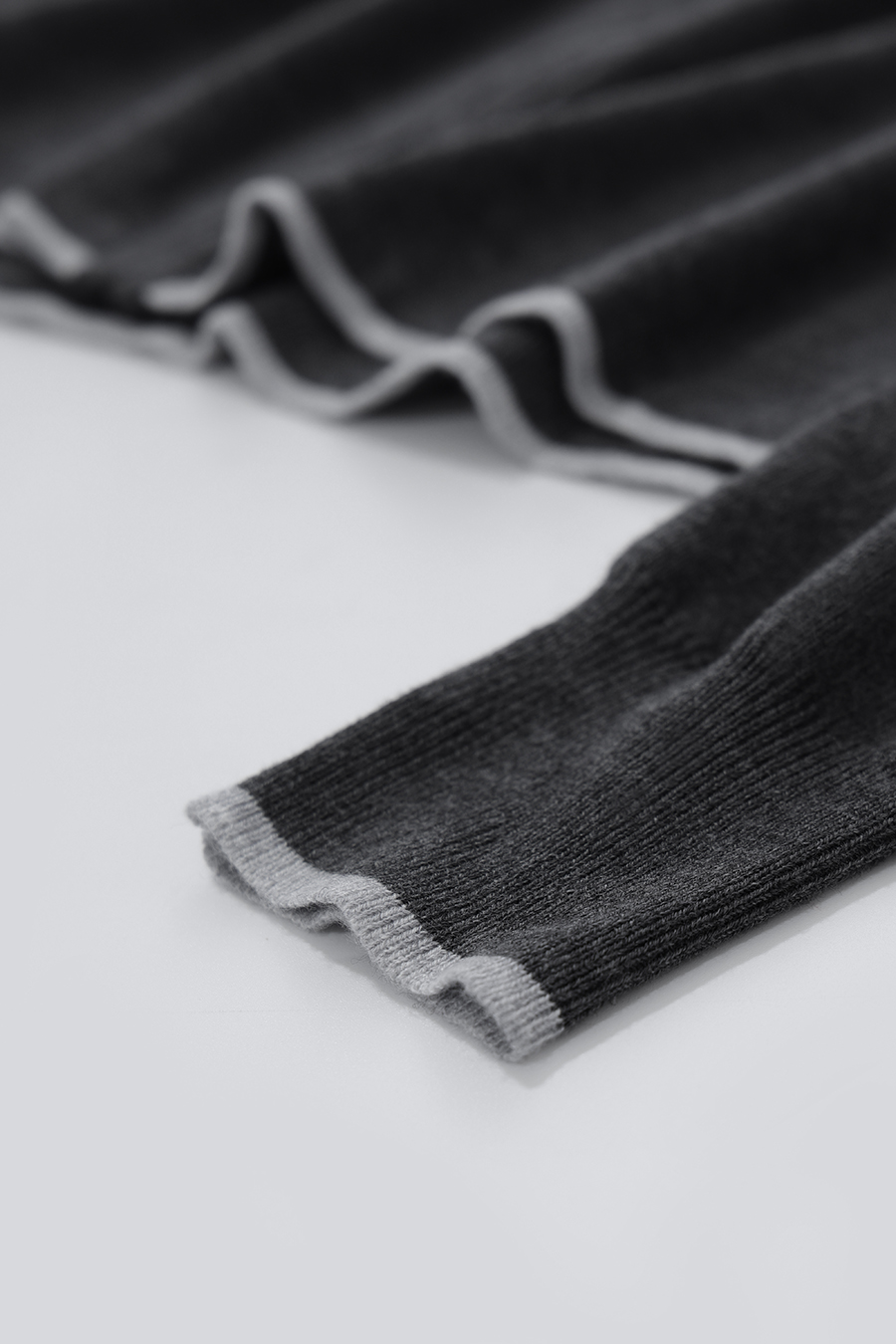 Hooded Zip-Up Knit Cardigan|AMII