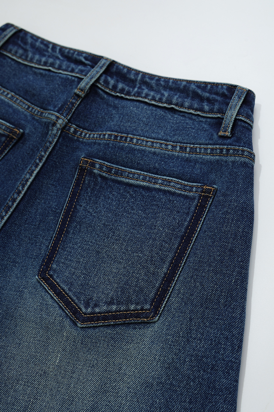 Contrast Wash Denim Pants | AMII