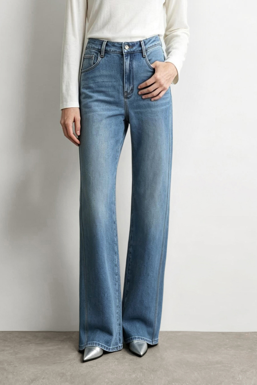 Cotton Flare Jeans | AMII