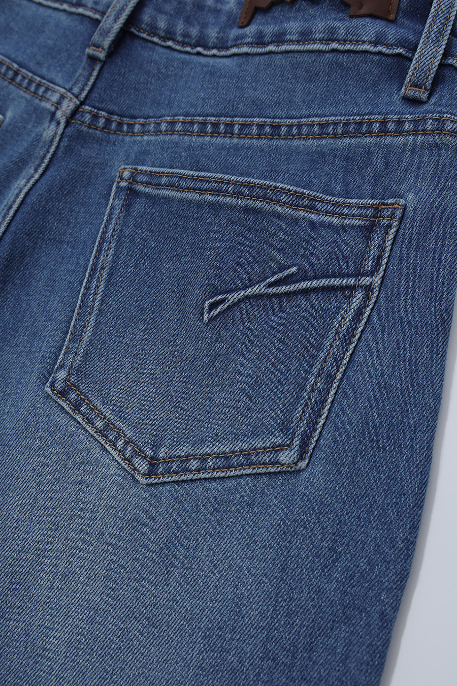 Cotton Straight Leg Jeans | AMII