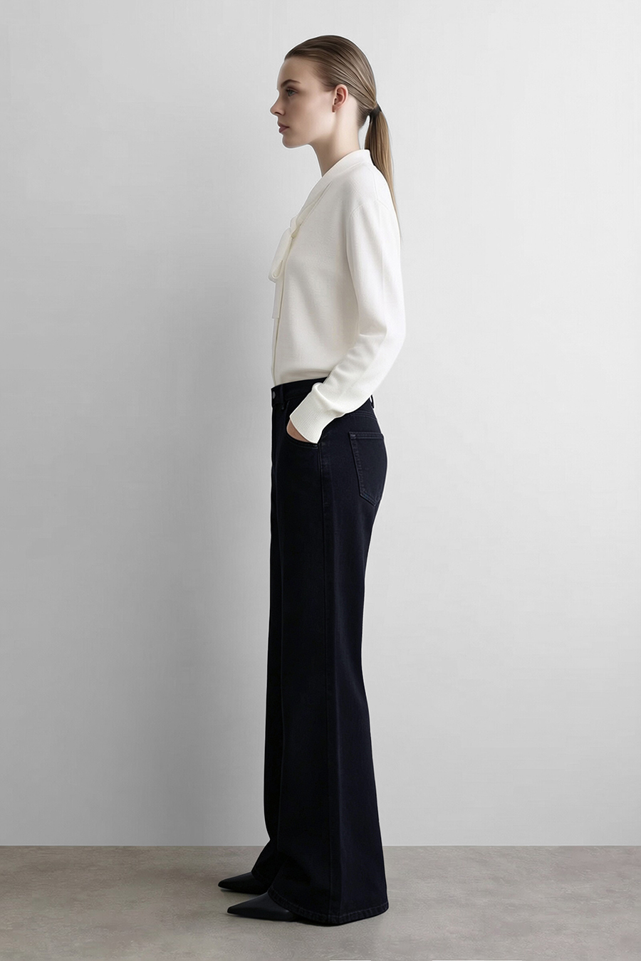 Cotton Flare Jeans | AMII