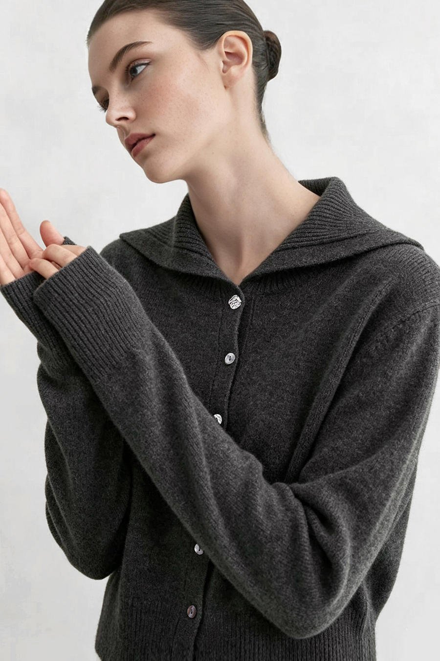 Navy Knit Cardigan with Lapel Collar|AMII