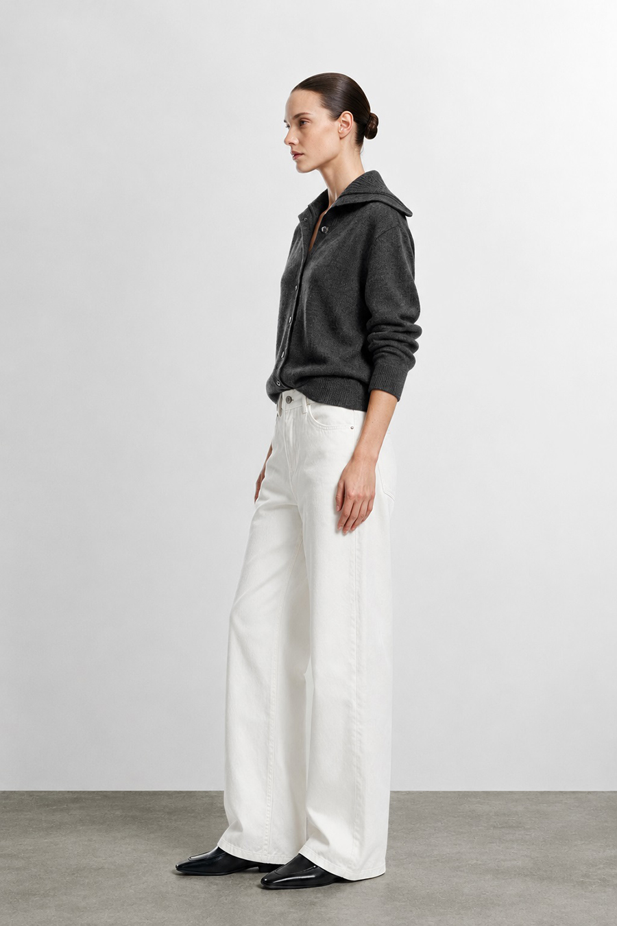 Navy Knit Cardigan with Lapel Collar|AMII