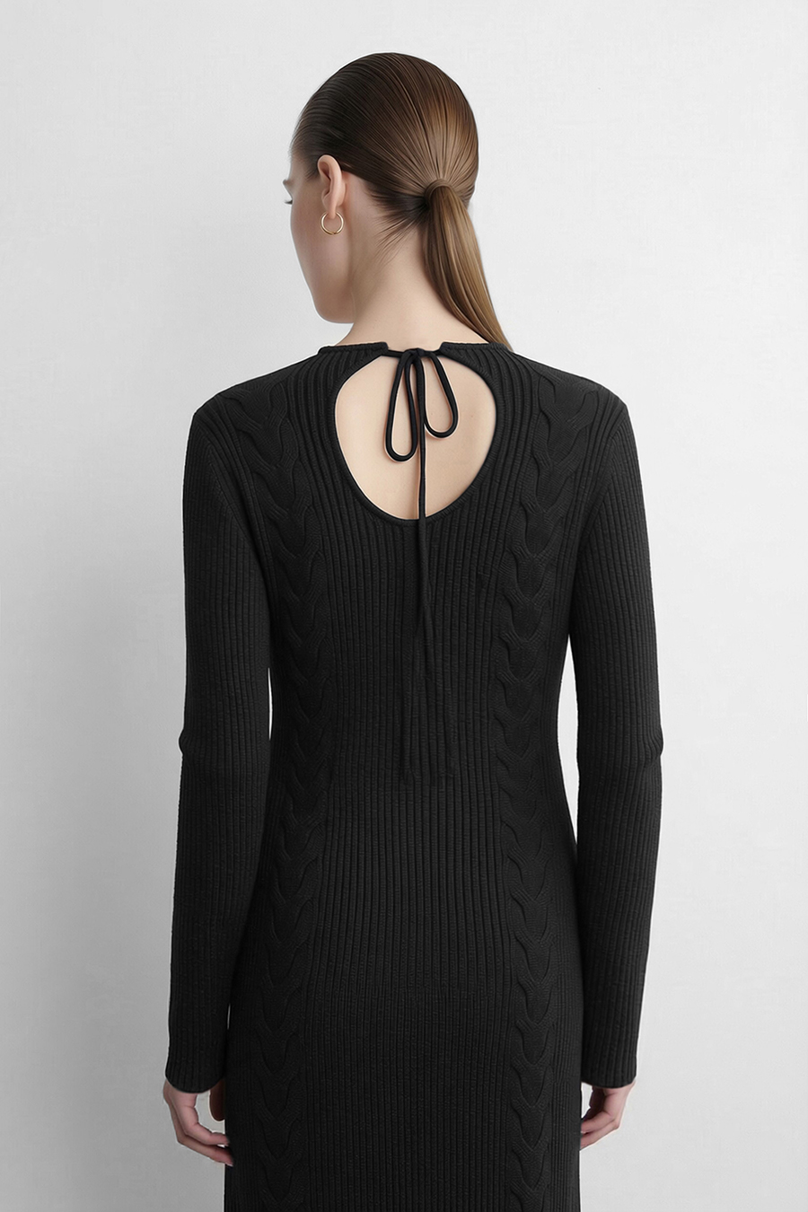 V-Neck Cable Knit Dress | AMII