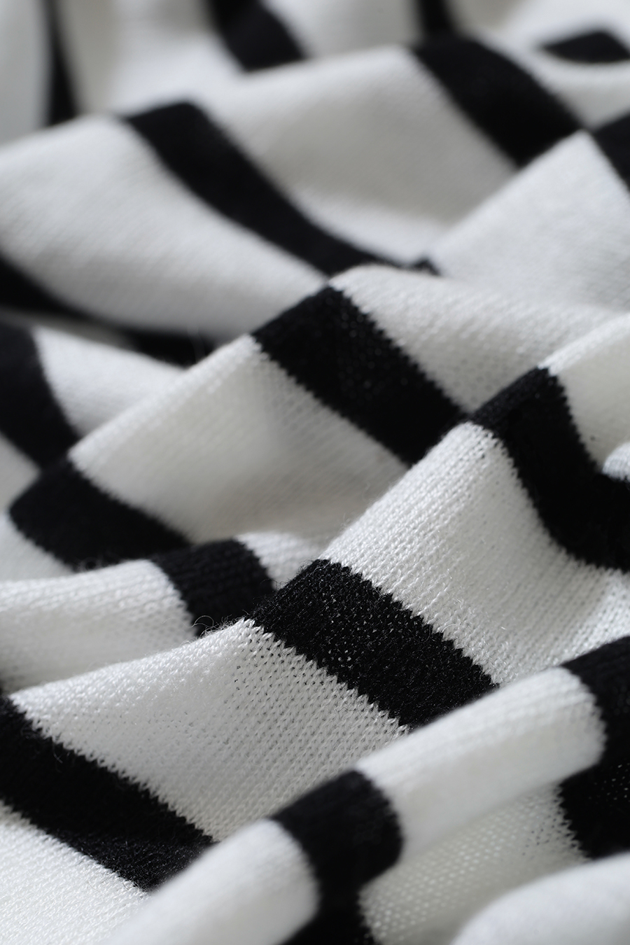 Striped Henley Sweater|AMII