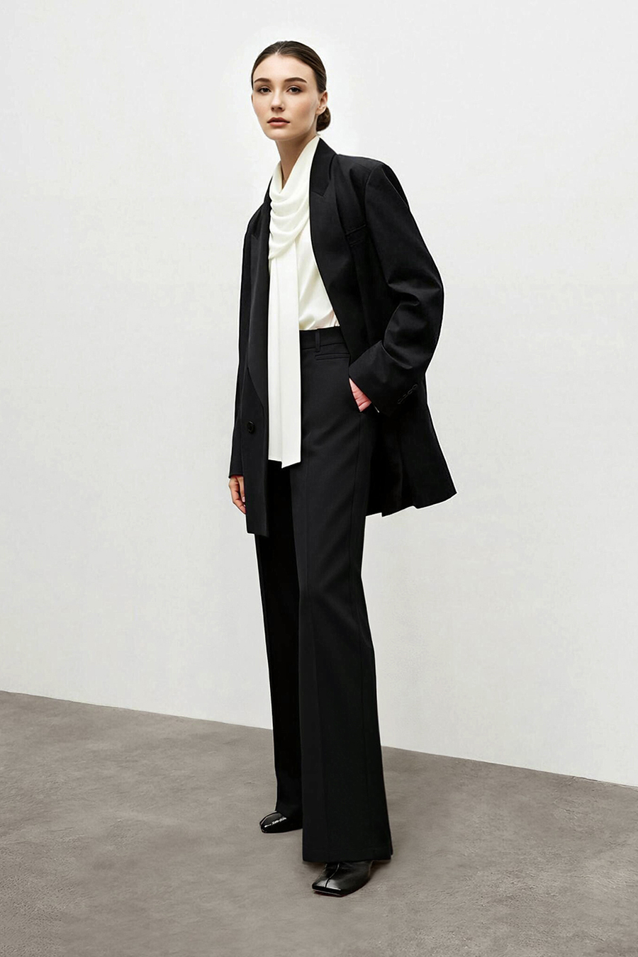 Flare Casual Trousers|AMII