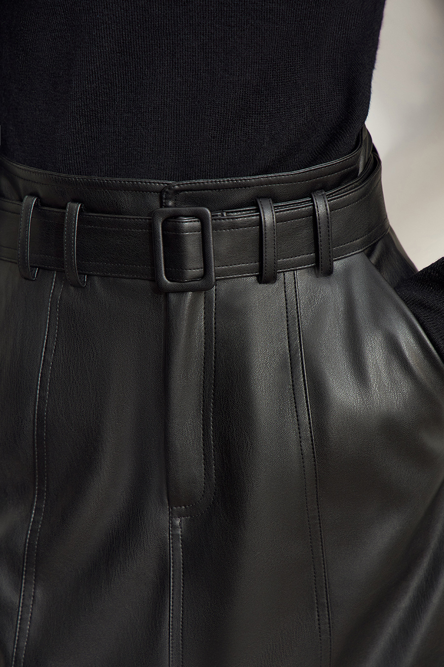 Eco-Leather Skirt|AMII
