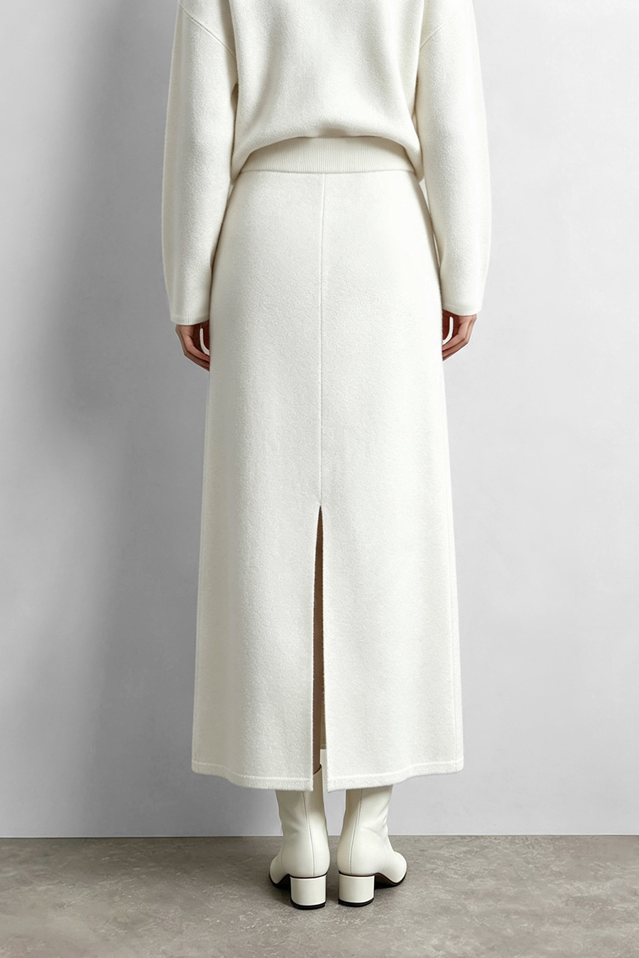 Back-Slit Knit Skirt|AMII