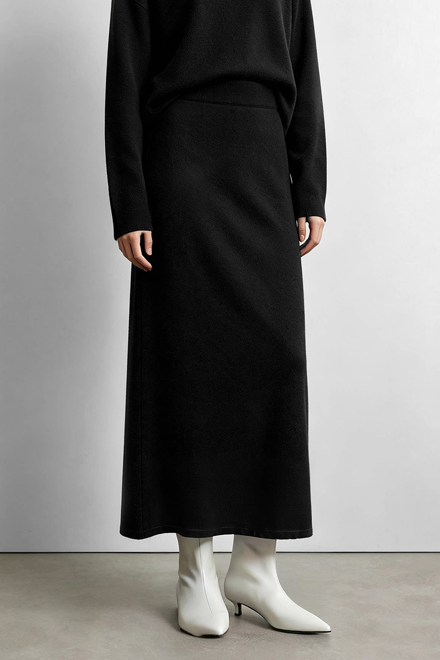Back-Slit Knit Skirt|AMII