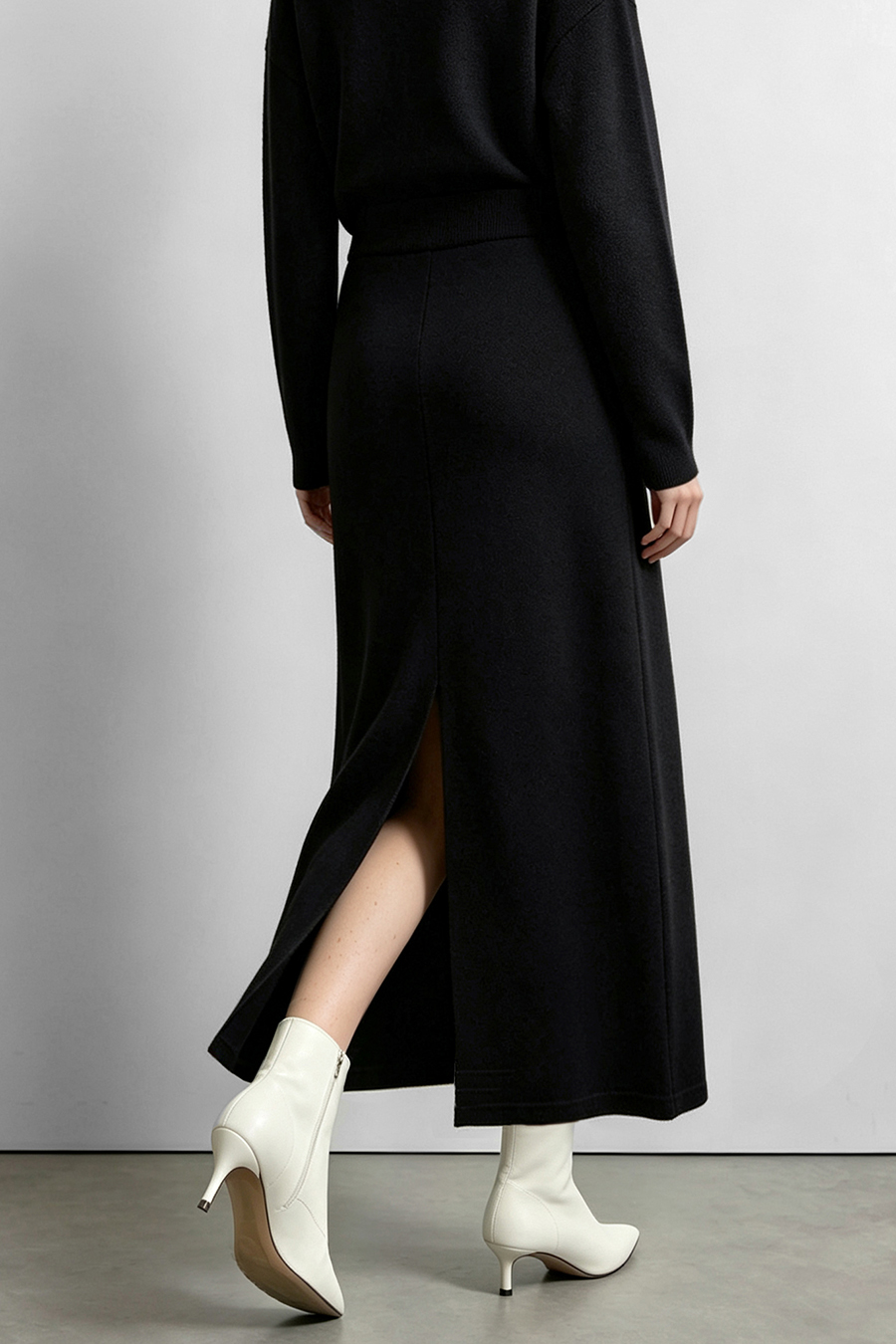 Back-Slit Knit Skirt|AMII