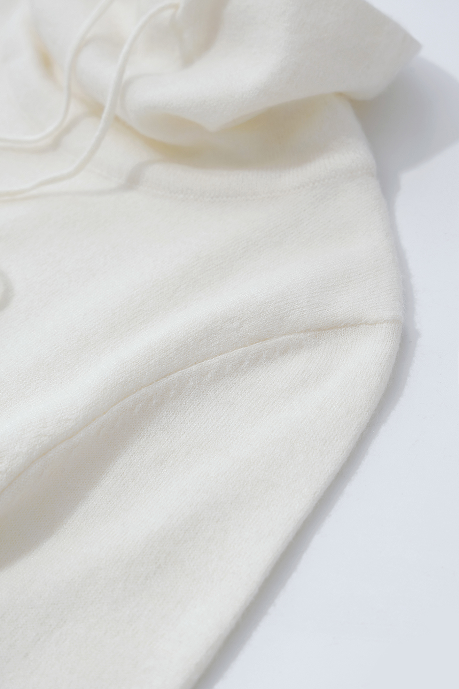 Drawstring Cowl Neck Sweater|AMII