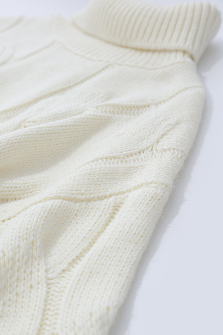 Bead-Embellished Floral Knit Sweater|AMII