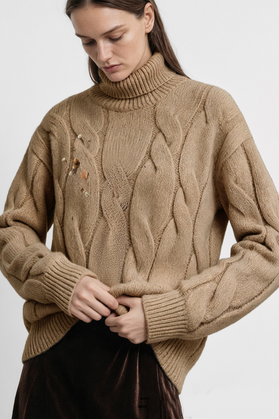 Bead-Embellished Floral Knit Sweater|AMII
