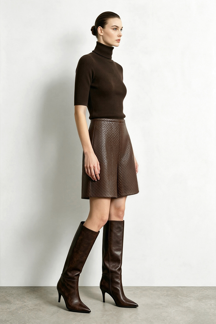 Textured Eco‑Leather Shorts|AMII