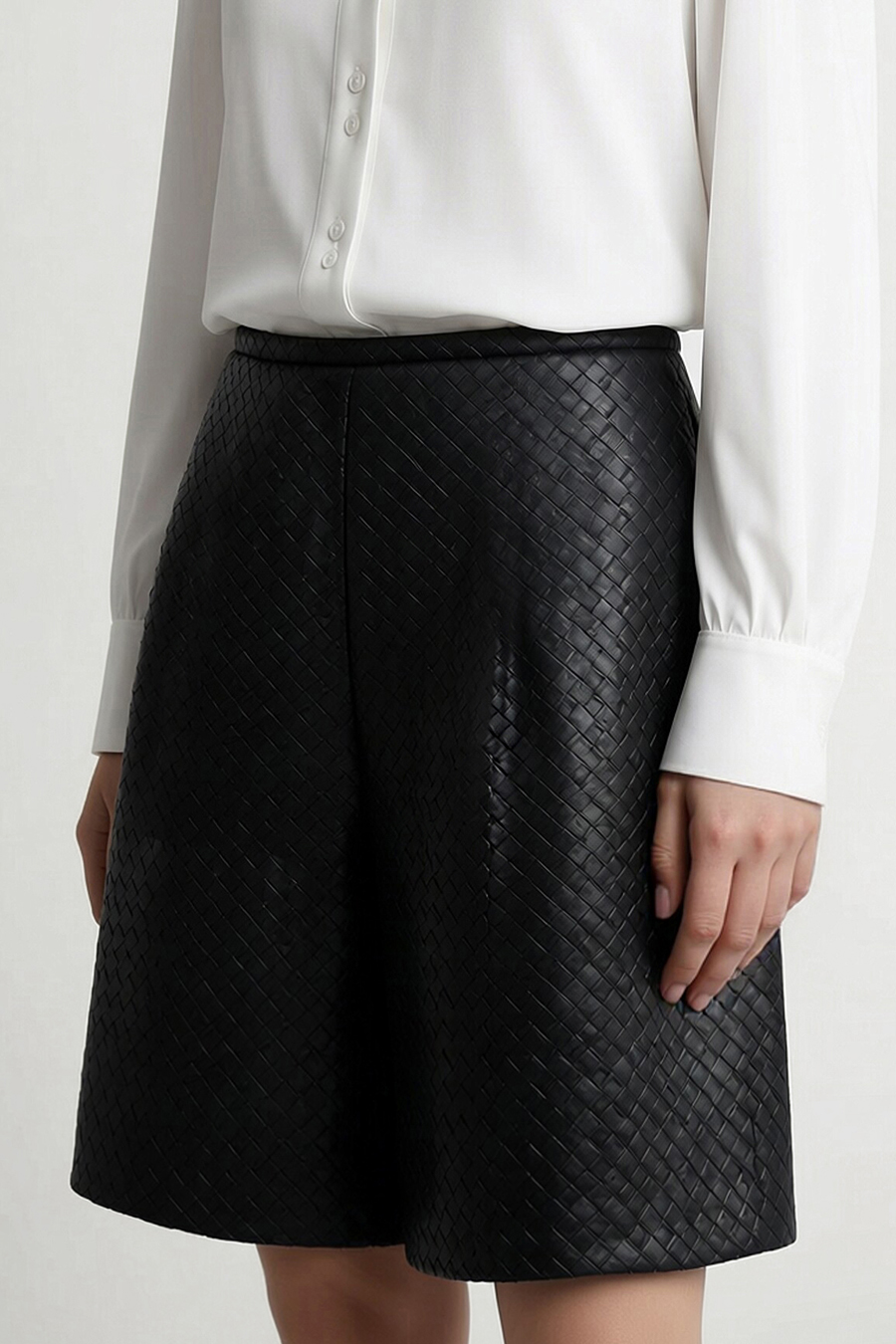 Textured Eco‑Leather Shorts|AMII