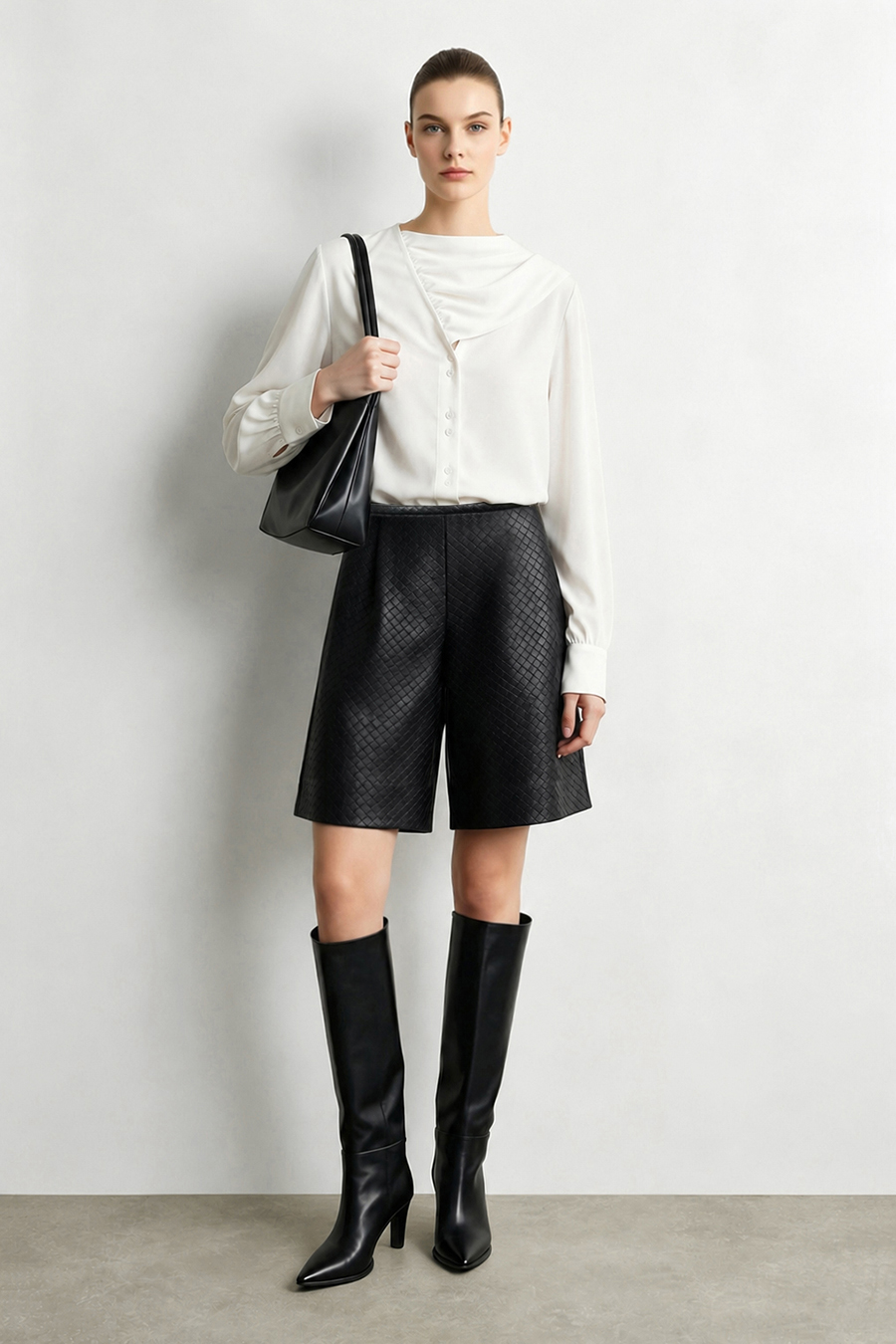 Textured Eco‑Leather Shorts|AMII